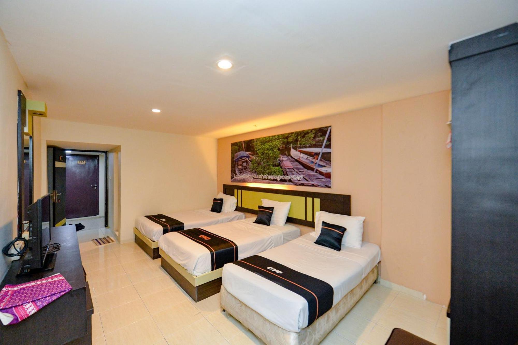Oyo 2487 Sampurna Jaya Hotel Tanjungpinang Exteriör bild