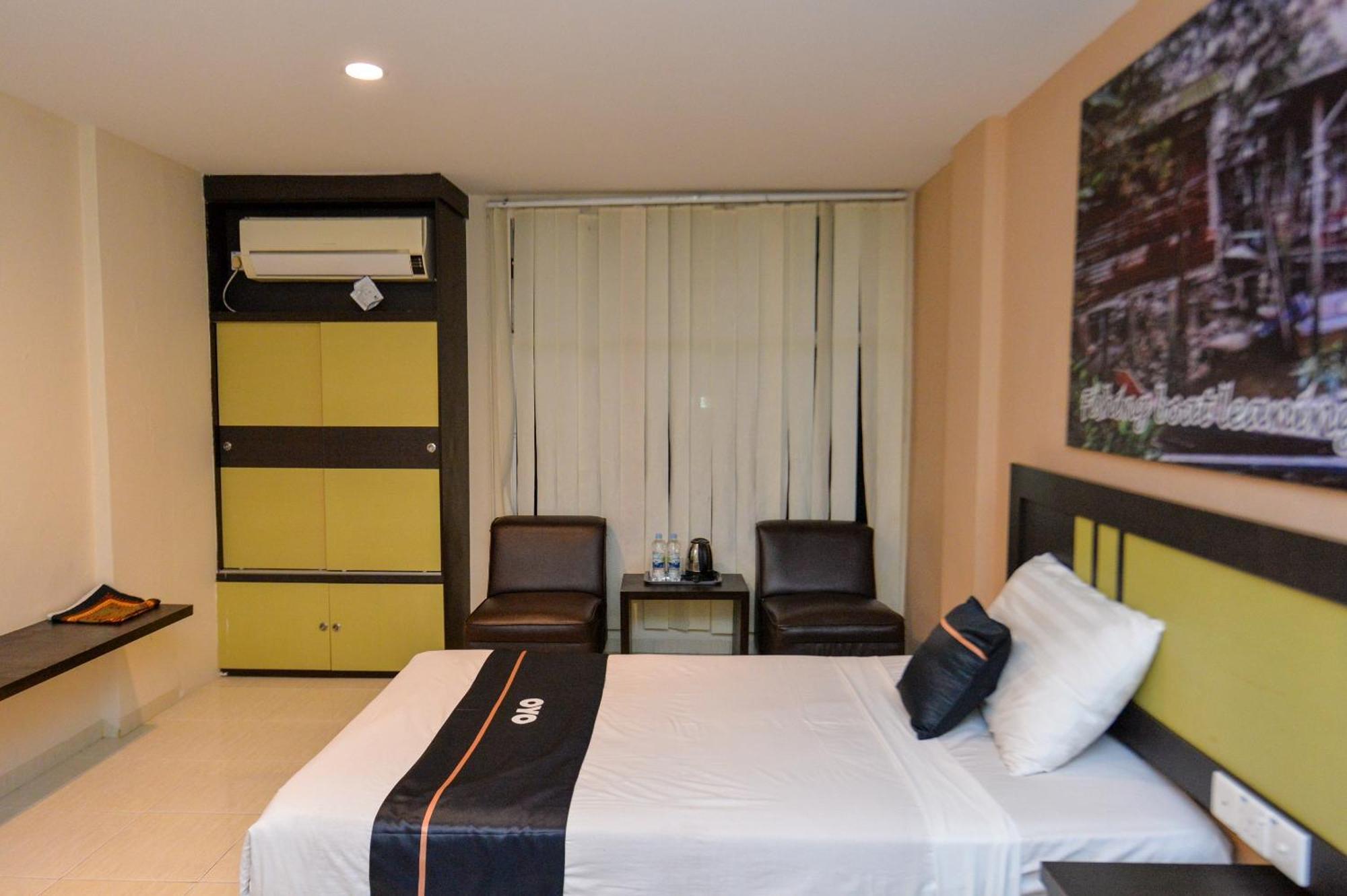 Oyo 2487 Sampurna Jaya Hotel Tanjungpinang Exteriör bild