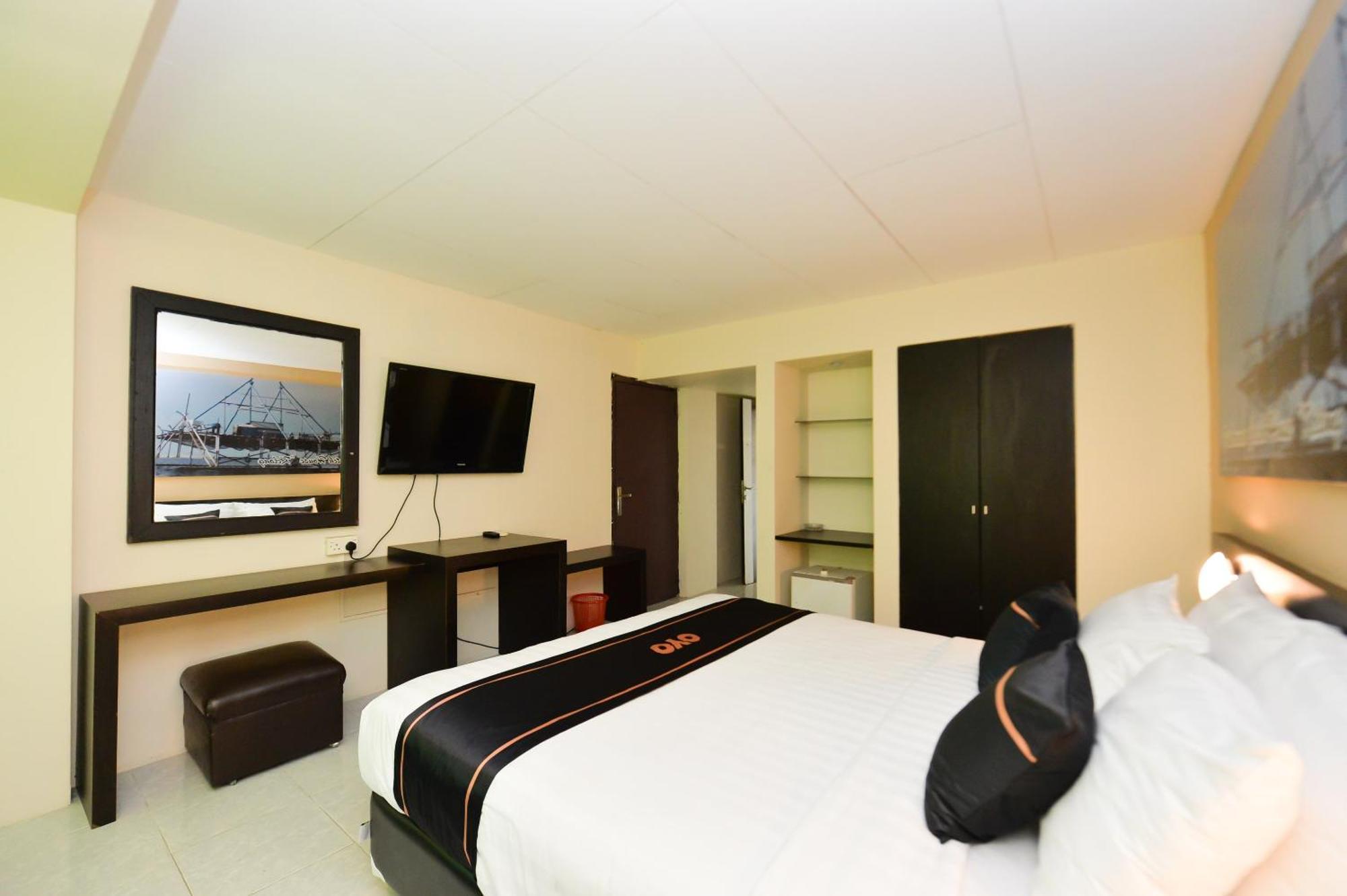 Oyo 2487 Sampurna Jaya Hotel Tanjungpinang Exteriör bild