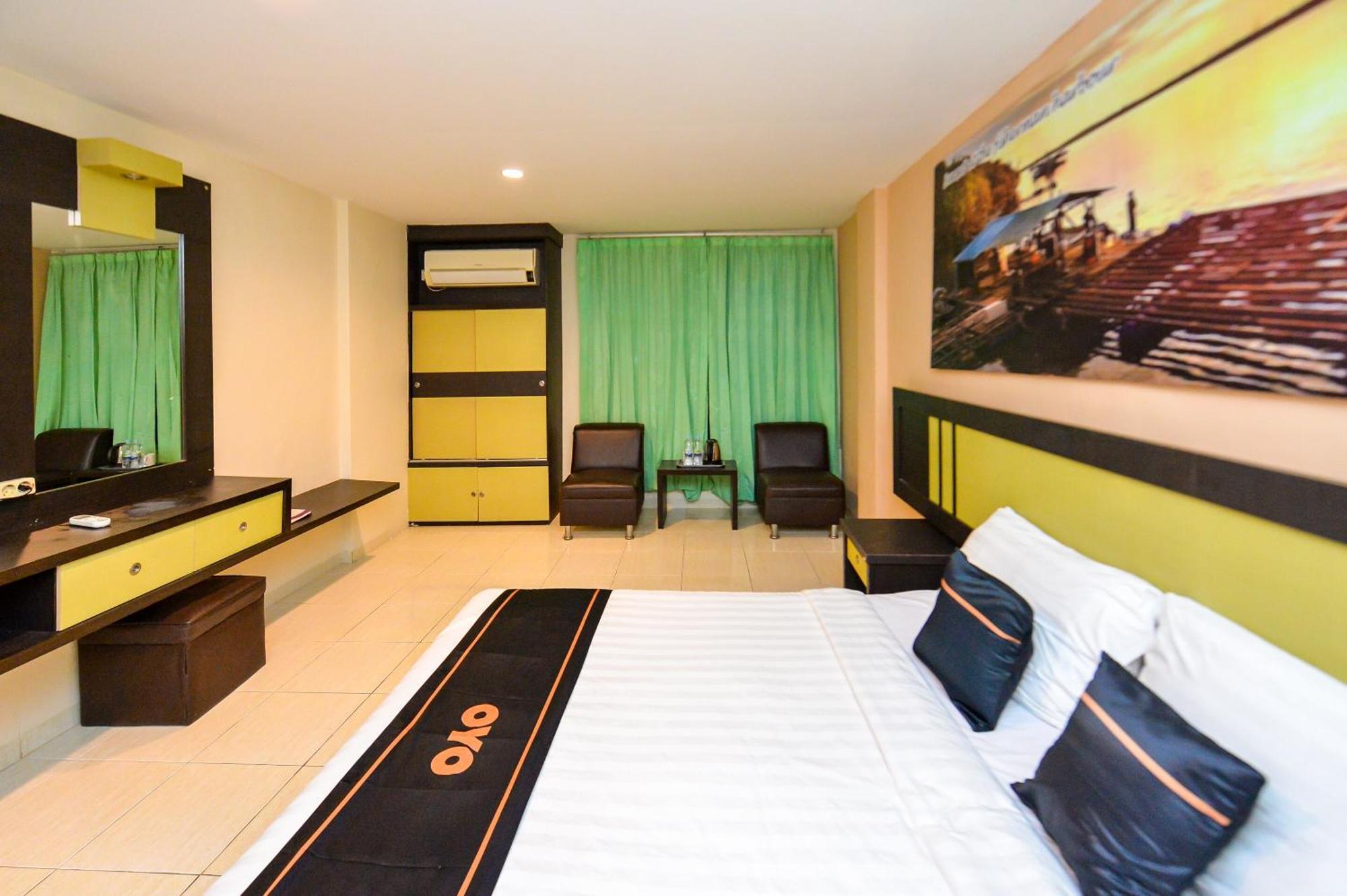 Oyo 2487 Sampurna Jaya Hotel Tanjungpinang Exteriör bild