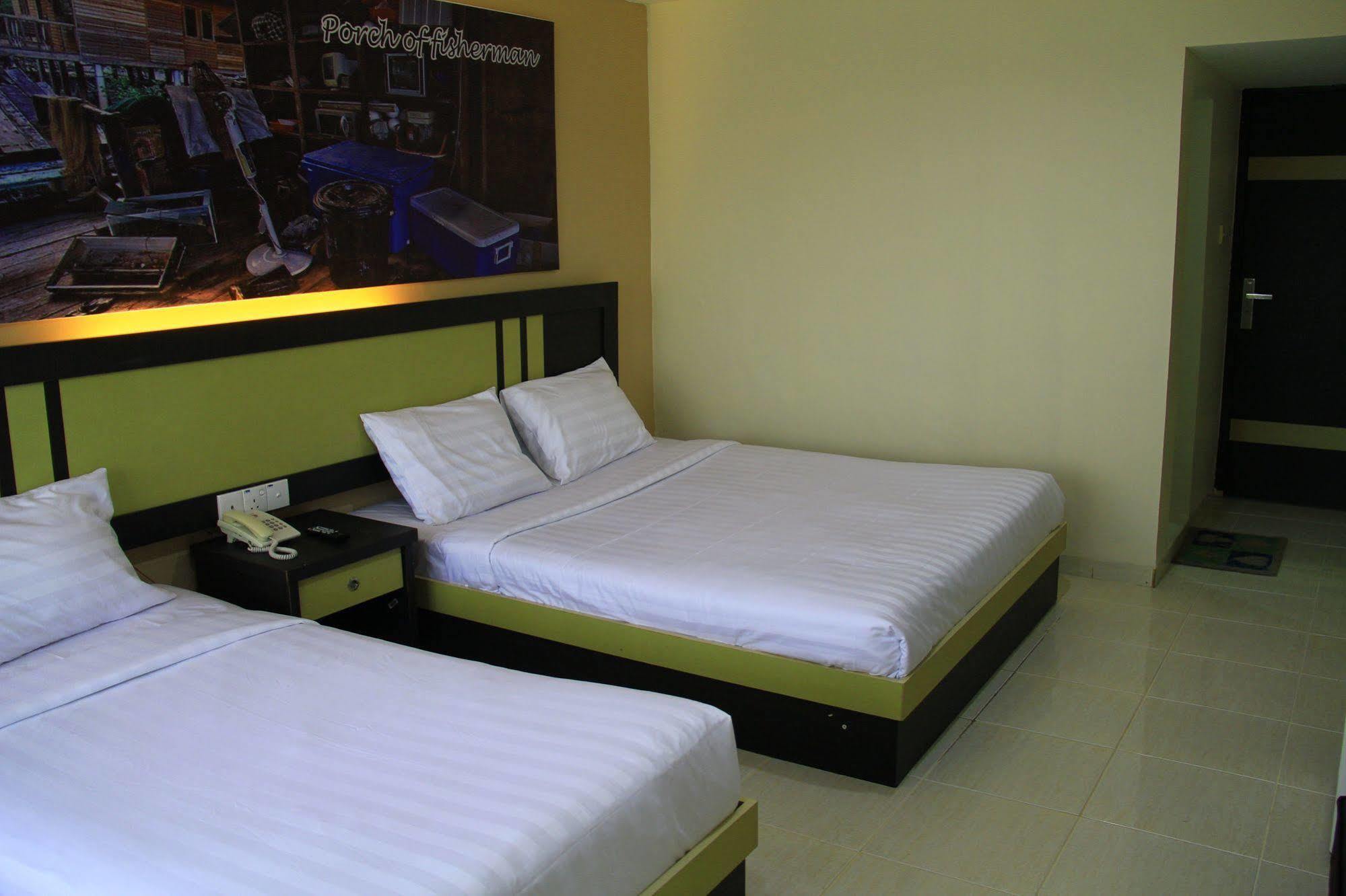 Oyo 2487 Sampurna Jaya Hotel Tanjungpinang Exteriör bild