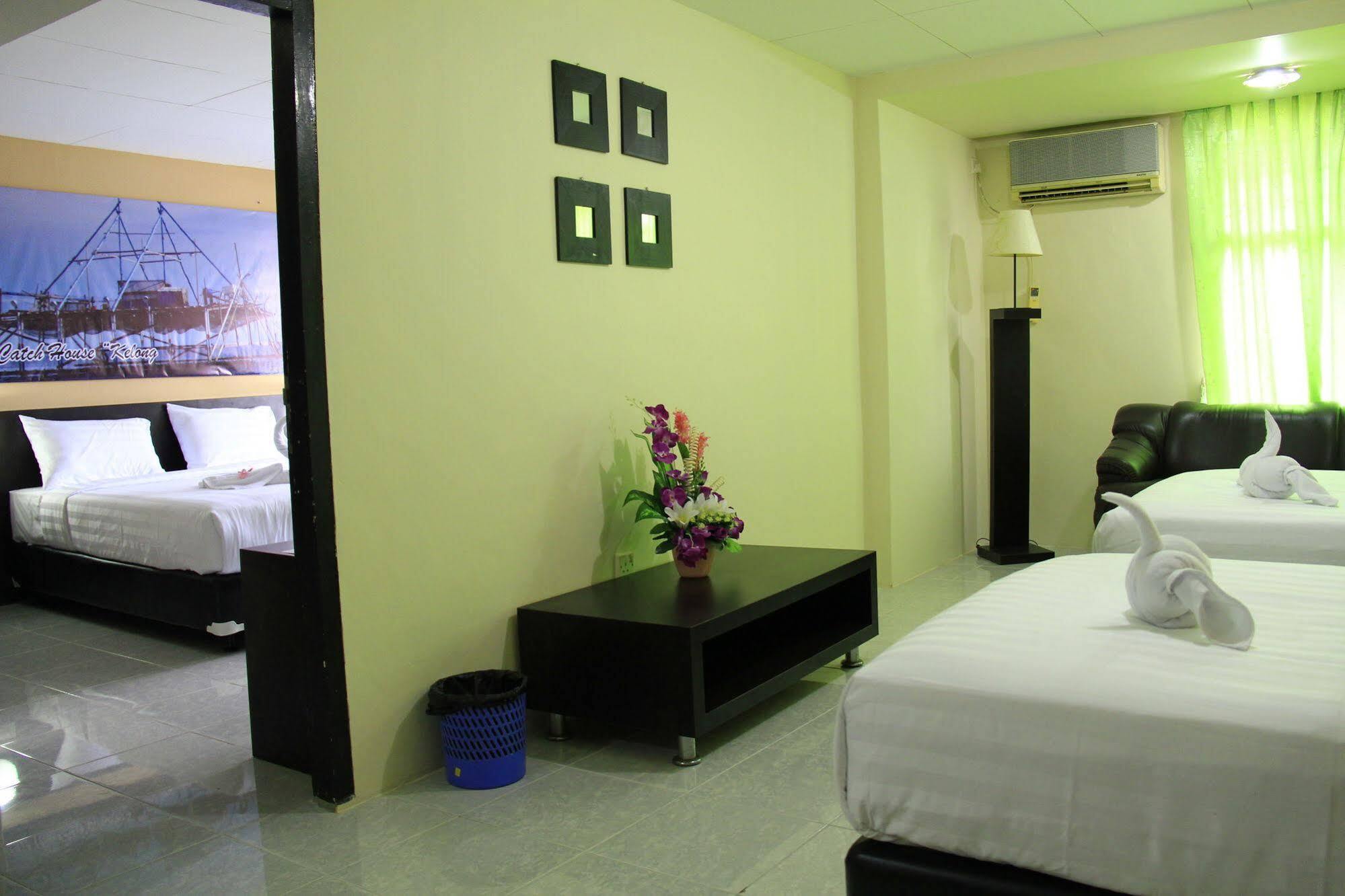 Oyo 2487 Sampurna Jaya Hotel Tanjungpinang Exteriör bild