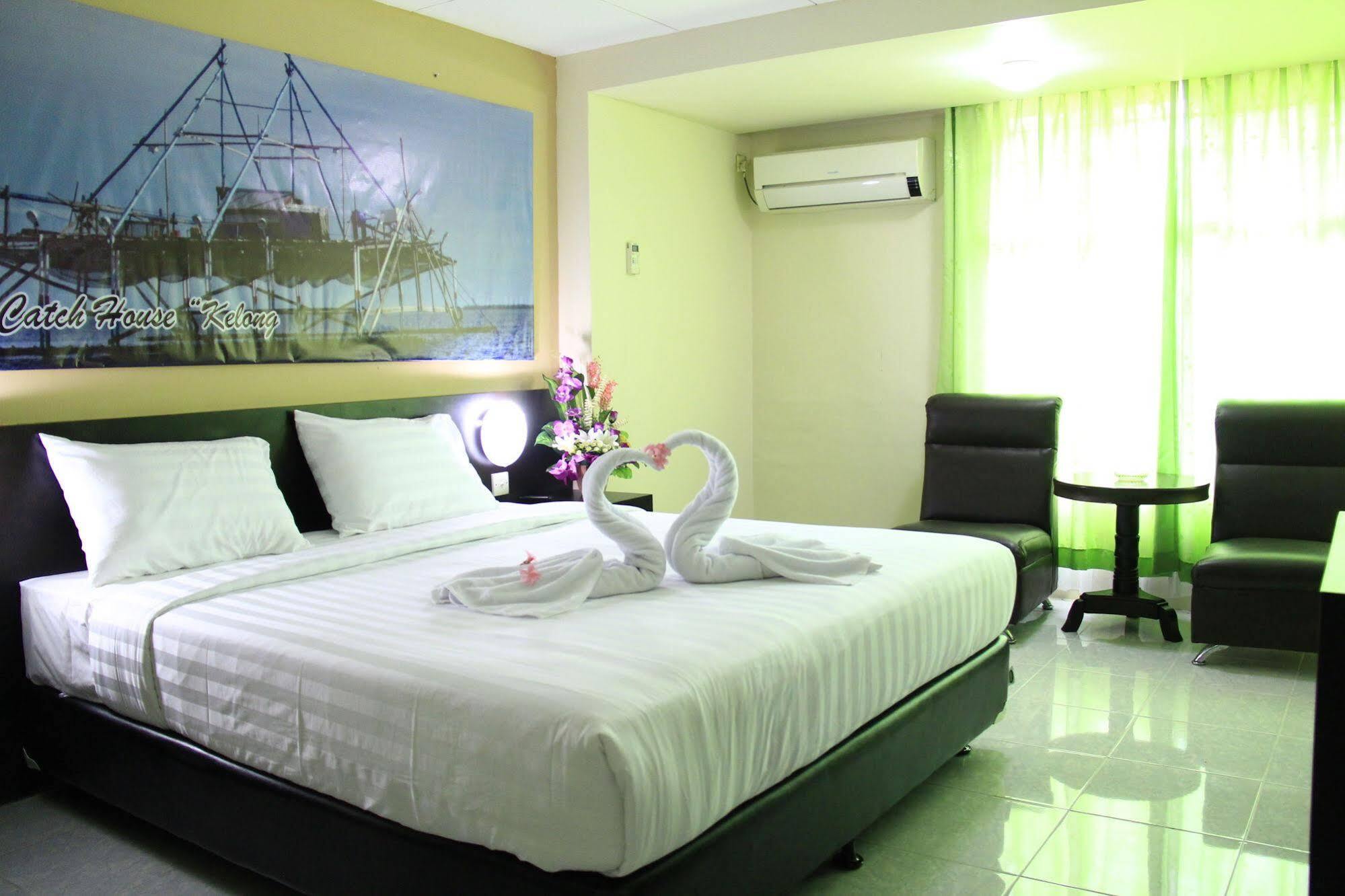 Oyo 2487 Sampurna Jaya Hotel Tanjungpinang Exteriör bild